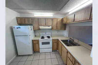 143 NW 93rd Avenue #202, Hollywood, FL 33024 - Photo 2