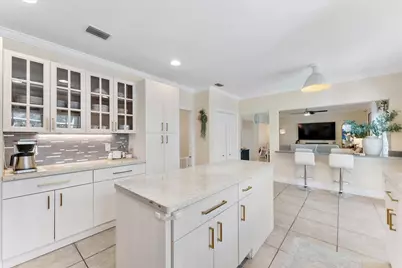 7617 Parkview Way, Coral Springs, FL 33065 - Photo 12