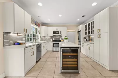 7617 Parkview Way, Coral Springs, FL 33065 - Photo 8