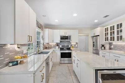 7617 Parkview Way, Coral Springs, FL 33065 - Photo 10