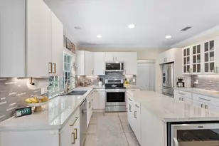 7617 Parkview Way, Coral Springs, FL 33065 - Photo 10