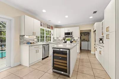 7617 Parkview Way, Coral Springs, FL 33065 - Photo 10