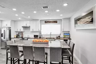 138 Lake Barbara Dr, West Palm Beach, FL 33411 - Photo 6