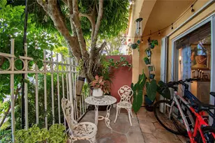 8550 NW 3rd Ln, Miami, FL 33126 - Photo 10