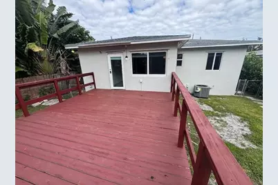 2446 Grant Street, Hollywood, FL 33020 - Photo 14