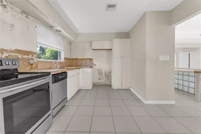 1698 SW 7th Court, Boca Raton, FL 33486 - Photo 10