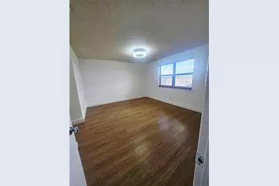 10433 Sunrise Lakes Boulevard #406, Sunrise, FL 33322 - Photo 4