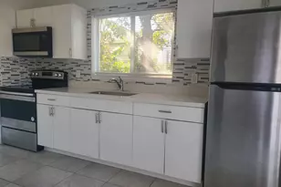 2324 Johnson St, Hollywood, FL 33020 - Photo 2