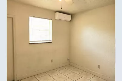 713 SW 3rd Place #3, Dania, FL 33004 - Photo 4