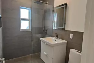 733 NE 18th Ave, Fort Lauderdale, FL 33304 - Photo 22