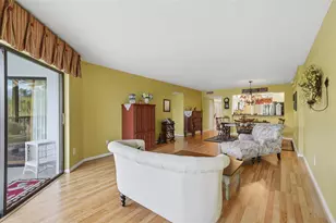 7555 Fairfax Dr, Tamarac, FL 33321 - Photo 30