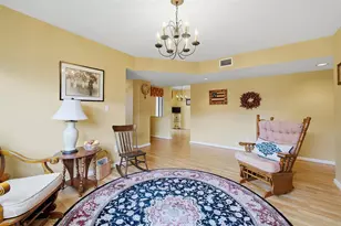 7555 Fairfax Dr, Tamarac, FL 33321 - Photo 22