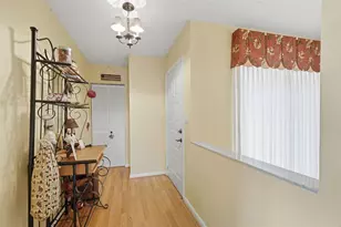 7555 Fairfax Dr, Tamarac, FL 33321 - Photo 12