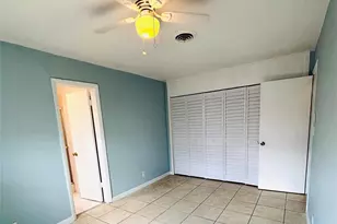 2671 NW 65th Ave, Margate, FL 33063 - Photo 4