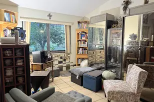 5911 SW 196th Ln, Southwest Ranches, FL 33332 - Photo 2