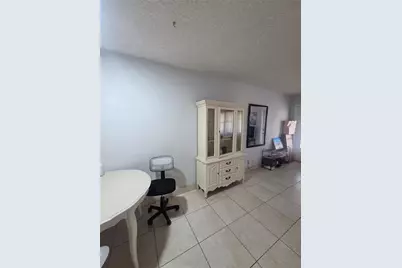 2000 51st Court #208, Fort Lauderdale, FL 33308 - Photo 6