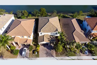 9911 S Miralago Way, Parkland, FL 33076 - Photo 2