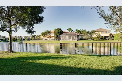 9911 S Miralago Way, Parkland, FL 33076 - Photo 10