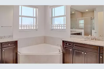 9911 S Miralago Way, Parkland, FL 33076 - Photo 60