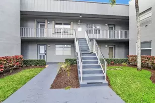 906 Normandy, Delray Beach, FL 33484 - Photo 2