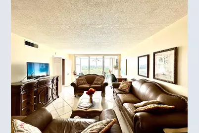 2671 S Course Drive #802, Pompano Beach, FL 33069 - Photo 2