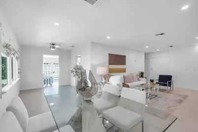 375 Orange Way, West Palm Beach, FL 33405 - Photo 2