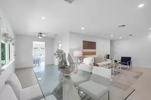 375 Orange Way, West Palm Beach, FL 33405 - Photo 2