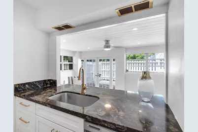 375 Orange Way, West Palm Beach, FL 33405 - Photo 6