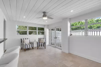 375 Orange Way, West Palm Beach, FL 33405 - Photo 4