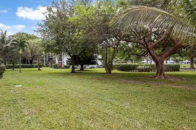 103 Royal Park Drive #1E, Fort Lauderdale, FL 33309 - Photo 32