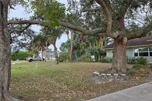 426 Tulip Dr, Sebastian, FL 32958 - Photo 2