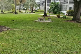 4851 NW 26th Ct, Lauderdale Lakes, FL 33313 - Photo 34