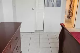 4851 NW 26th Ct, Lauderdale Lakes, FL 33313 - Photo 10