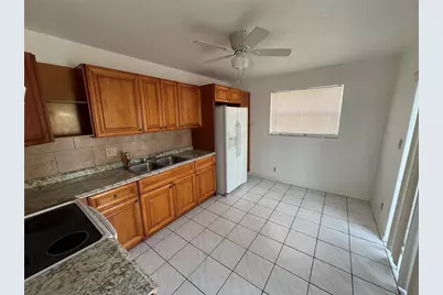 230 SW 1st Street #G-8, Pompano Beach, FL 33060 - Photo 16