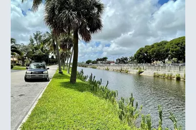 230 SW 1st Street #G-8, Pompano Beach, FL 33060 - Photo 4