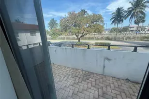 230 SW 1st St, Pompano Beach, FL 33060 - Photo 14