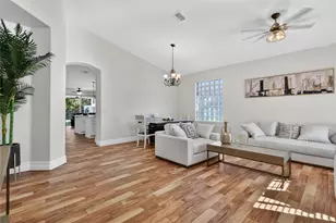 9139 Citrus Isle Ln, Lake Worth, FL 33467 - Photo 4