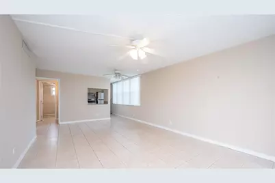 9441 Evergreen Place #401, Davie, FL 33324 - Photo 4