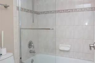 9441 Evergreen Pl, Davie, FL 33324 - Photo 12