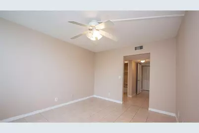 9441 Evergreen Place #401, Davie, FL 33324 - Photo 10