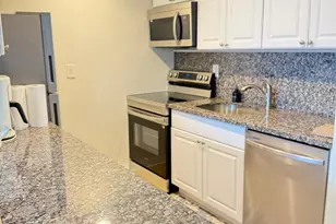 4658 Bougainvilla Dr, Fort Lauderdale, FL 33308 - Photo 12