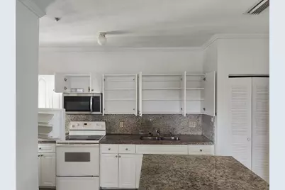 629 SW 2 Street, Miami, FL 33130 - Photo 12