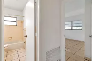 1049 NW 30th Ct, Wilton Manors, FL 33311 - Photo 36