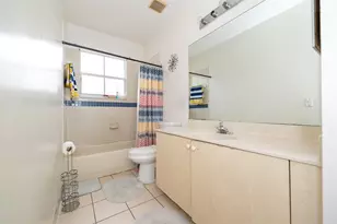2257 NW 77th Terrace, Pembroke Pines, FL 33024 - Photo 14