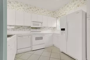 10120 N Boca Palm Dr, Boca Raton, FL 33498 - Photo 2