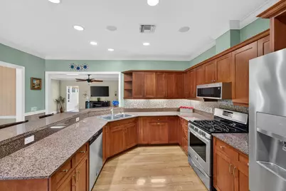 137 38th Court, Vero Beach, FL 32968 - Photo 8