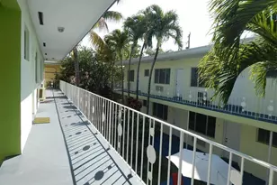 1200 Marseille Dr, Miami Beach, FL 33141 - Photo 4