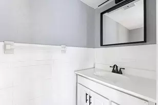 1131 N Andrews Ave, Fort Lauderdale, FL 33311 - Photo 8