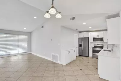 9431 NW 10th Street, Pembroke Pines, FL 33024 - Photo 8