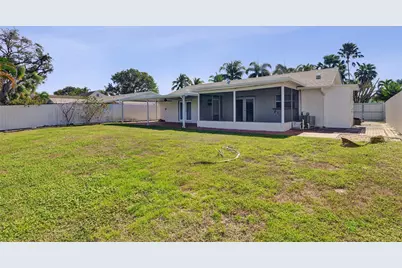 9431 NW 10th Street, Pembroke Pines, FL 33024 - Photo 36